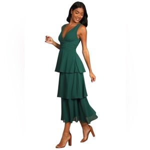 NWT Lulu's Green Midi Dress